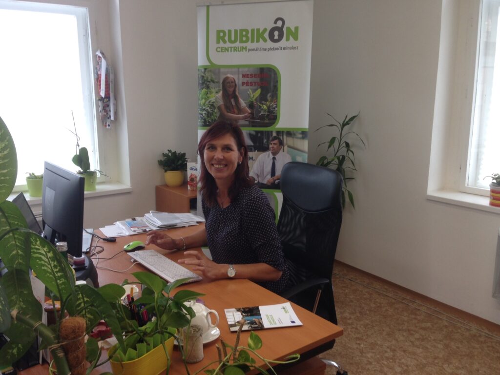 Lenka Ouředníčková, ředitelka pro inovace a rozvoj RUBIKON Centra v kanceláři